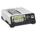 Chargeur de batterie modèle GYSFLASH 30.24 HF, 30 A 6 V, 12 V et 24 V avec alimentation pour batteries plomb et LiFePO4
